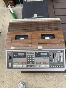 SONY CONFER-CORDER BM-246 CASSETTE TRASCRIBER ricambi non funzionanti spedizione gratuita - Foto 1 di 19