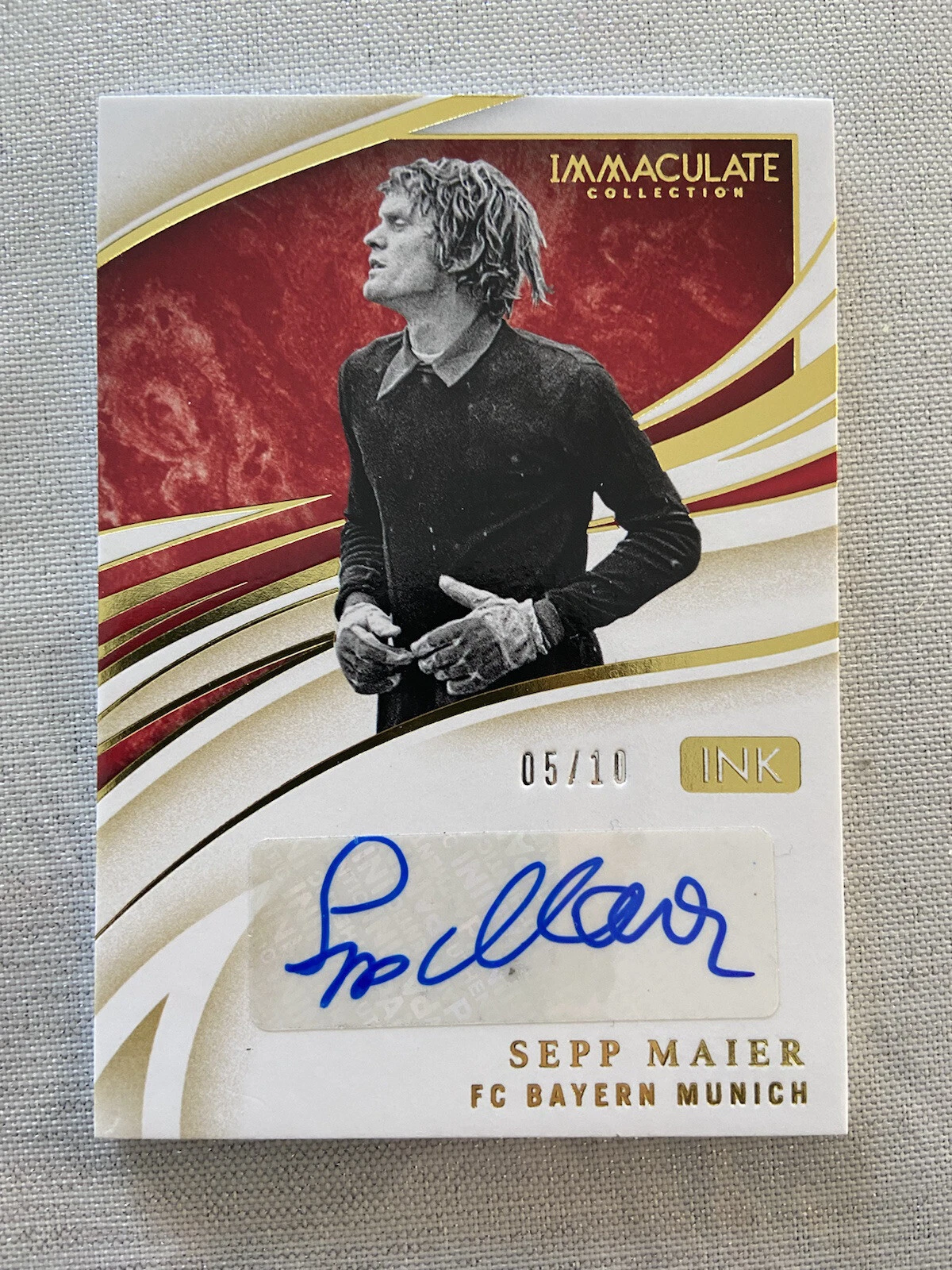 2020 Panini Immaculate Soccer Sepp Maier Ink /10 - FC Bayern Munich