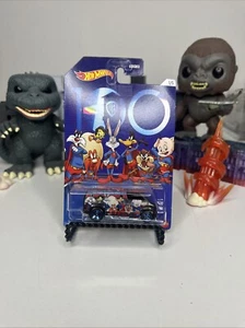 Hot Wheels 2023 Warner Bros WB 100 Years Series #1 Custom '77 Dodge Van Black - Picture 1 of 13