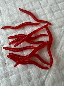 Bloodworm Course Bait 20 Per Pack Flavour Infused Carp, Tench, Bream, Fake Bait - Picture 1 of 3