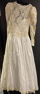 Beautiful Wedding Dress - My Boutique - Picture 1 of 5