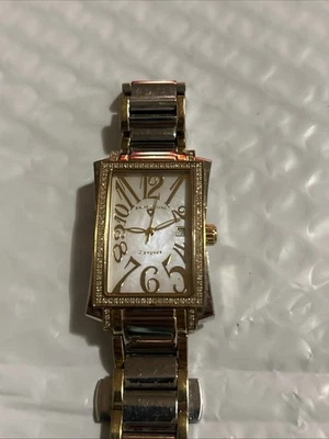 瑞士传奇贝拉钻石珠光日期表盘银色金色表带华丽手表 — 第 1/4 张图片