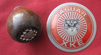 Original Vintage Jaguar XKE Badge & Wooden Shifter Knob - Image 1 of 4