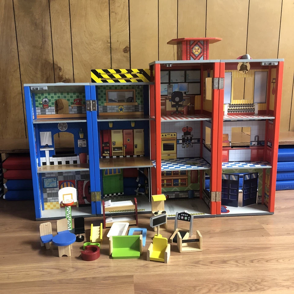 KidKraft ESTACIÓN DE BOMBEROS Trabajo Oficina Juego Pliega Puertas Ventanas Piezas Aleatorias Foto 1 de 4