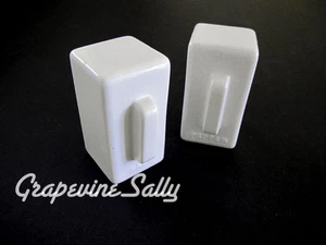 Piezas de estufa vintage - Juego de cocteleras vintage de cerámica blanca S&P - Imagen 1 de 12