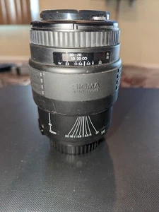 Sigma 70-210mm telephoto lens - Picture 1 of 1
