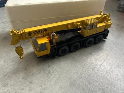 Auto russia 1:50 Krupp KMK 4070 - Immagine 1 di 3