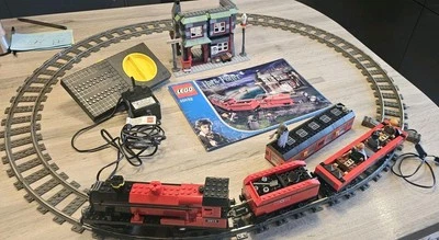 LEGO Harry Potter Motorised Hogwarts Express 10132 complete instructions box - Image 1 of 4