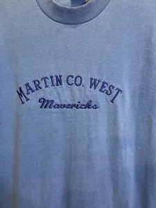 Camiseta de guitarra C J MARTIN & CO para hombre adulto azul con logotipo multicolor, guitarras - Imagen 1 de 4