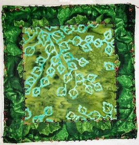 Handmade Quilted Beautiful Table Topper Mat Stitched 6.5 x 6.5 - Picture 1 of 2