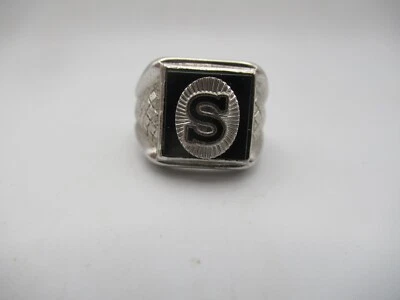 Anello uomo in argento sterling iniziale - Immagine 1 di 4