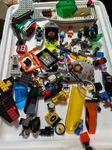 Vintage Late 80s Early 90s Lego Sets Mixed 15+ Fig Pirates Boats Etc Some Tyco - Picture 1 of 19