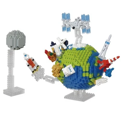 Nanoblock Earth and Moon NBM-041 - Image 1 of 4