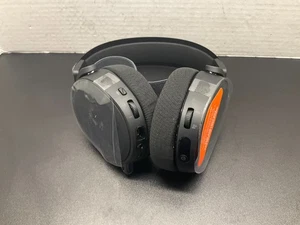 Steel Series Arctis 7+ Gaming Headphones - Picture 1 of 8