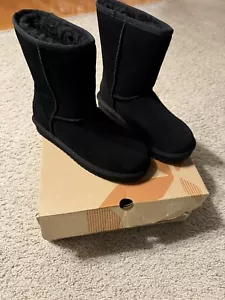 New Koolaburra By UGG Women's Size 6 Koola Short Black Suede Lined Pull On Boots - Picture 1 of 8