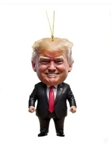 Donald Trump 2D Acrylic Pendant Keychain Creative Character Pendant Hangs - Picture 1 of 1