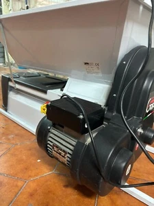 PIGIADIRASPATRICE A MOTORE CON COCLEA DMC18 GRIFO PIGIATRICE DIRASPATRICE - Foto 1 di 11