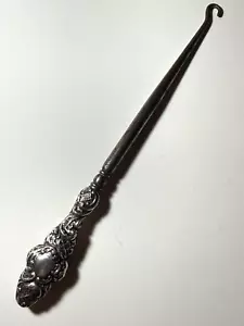 VINTAGE ANTIQUE SOLID SILVER BUTTON / CORSET HOOK. BRIDGERTON. CHESTER. 1909. (b - Picture 1 of 5