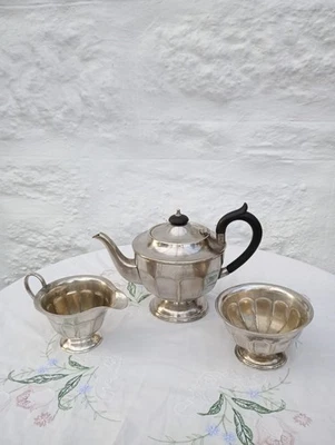Juego de té Sheffield England vintage plateado EPNS 3 piezas bien usado Art Deco Foto 1 de 4