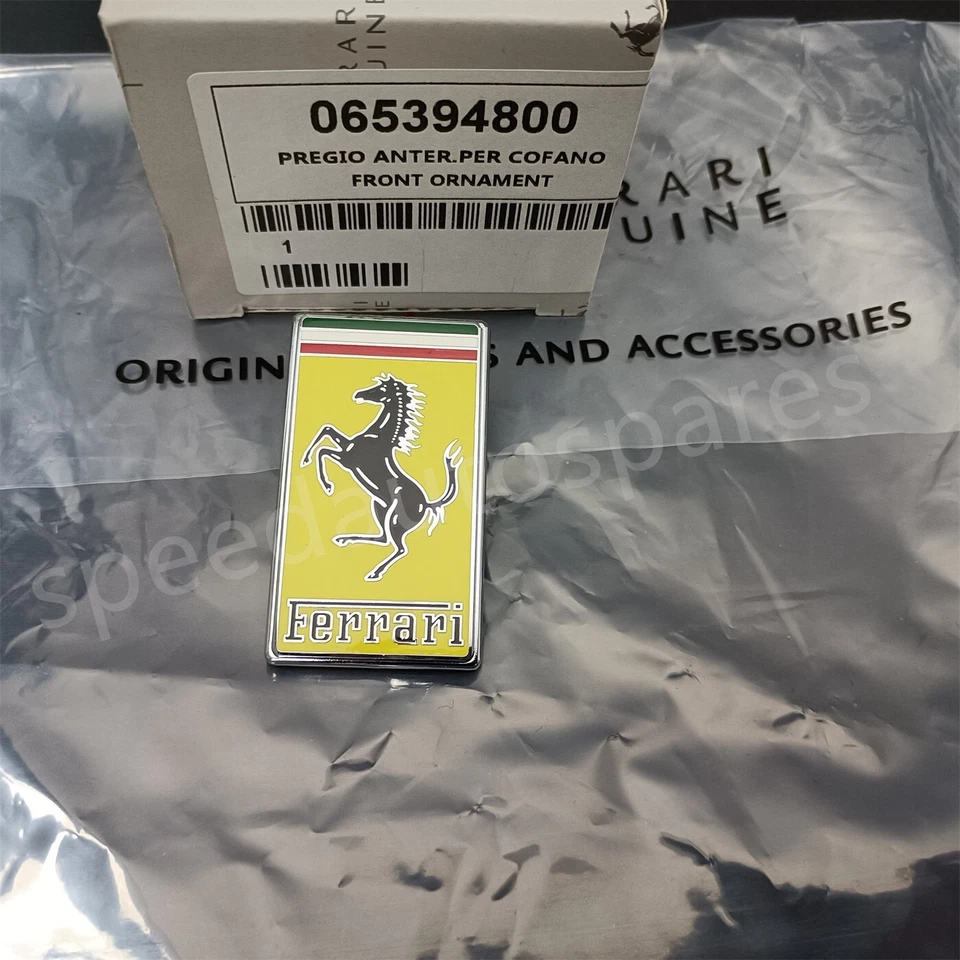 Insignia de parachoques capó delantero Ferrari 458/F8/488/F12/FF/599/612/430/SF90/Roma65394800 Foto 1 de 4
