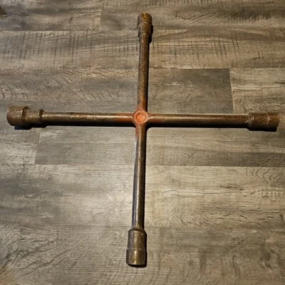 Ken-Tool® T-96 Four-Way Heavy-Duty Truck Lug Cross Wrench pneu ferro feito nos EUA - Imagem 1 de 4