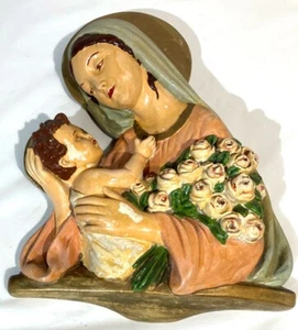 VINTAGE CHALKWARE WALL PLAQUE BABY JESUS VIRGIN MARY BOUQUET OF ROSES - Picture 1 of 5
