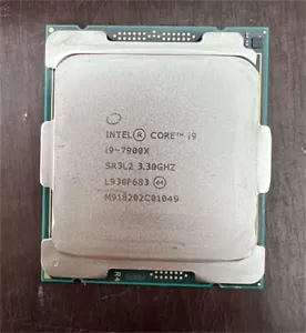 Intel Core i9-7900X SR3L2 3.30GHz 10-Core 13.75M LGA-2066 X-series CPU Processor - Picture 1 of 2