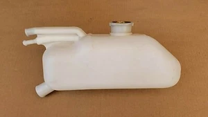 U022 OM364  OM366 für Unimog Ausgleichsbehälter 417 424  427 MB Trac 700 800 900 - Bild 1 von 2