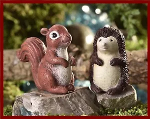 Miniature Dollhouse FAIRY GARDEN Hedgehog Squirrel GLOW IN DARK Figurine Set 362 - Picture 1 of 2