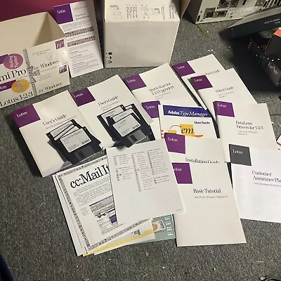 Lotus 1-2-3 for Windows 1.0 Ami Pro 2.0 box disks papers - Image 1 of 4