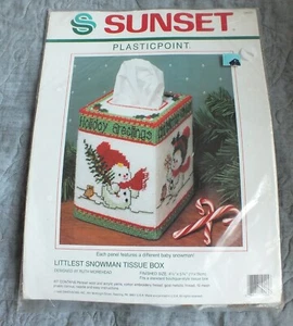 1990 Dimensions Sunset 19005 Plasticpoint Littlest Snowman Tissue Box kit - Picture 1 of 3