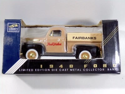 Camión Ford 1948 camión "True Value Fairbanks" edición limitada prohibición de coleccionista de metal Foto 1 de 3