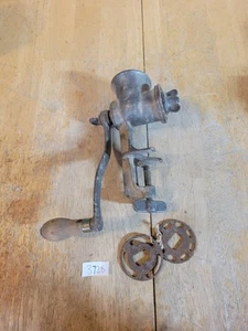 Antiker Eveready No.5 Lebensmittelzerkleinerer/Mahlwerk mit Holzgriff & 3 Klingen alles original - Bild 1 von 24
