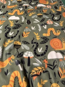 Blizzard Fleece Stoff - Meterware - Bugs - Bild 1 von 1