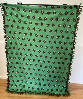 Manta de fútbol de doble cara 100 % polar #38 (51,5 pulgadas de ancho X 67,5 pulgadas) Foto 1 de 3