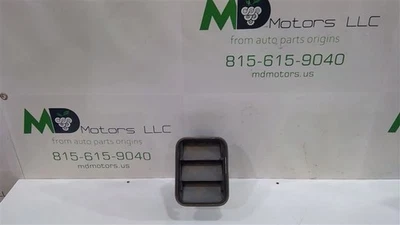 2017-2024 NISSAN MURANO REAR RIGHT QUARTER PANEL PRESSURE AIR VENT 768043JA0A - Image 1 of 4