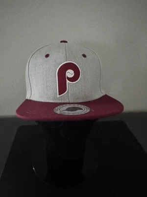 Philadelphia Phillies Retro Throwback 1970’s Logo Gray Snapback Adult Size Hat - Image 1 of 4