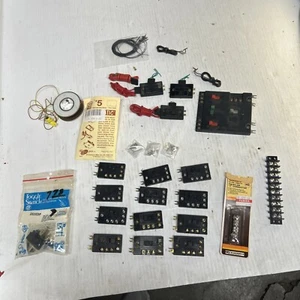 Big Lot Of HO Train Scale Switch Controls. Atlas. Cinch.  - Picture 1 of 17