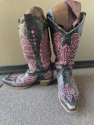Vintage Corral A1049 Black & Pink Leather Cowboy Western Boots Wings & Cross 6.5 - Image 1 of 4