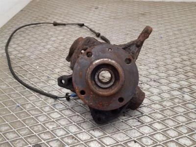 2007 CITROEN C5 FRONT WHEEL HUB LH PASSENGER SIDE 2.2 DIESEL DW12BTED4 364664 - Image 1 of 4