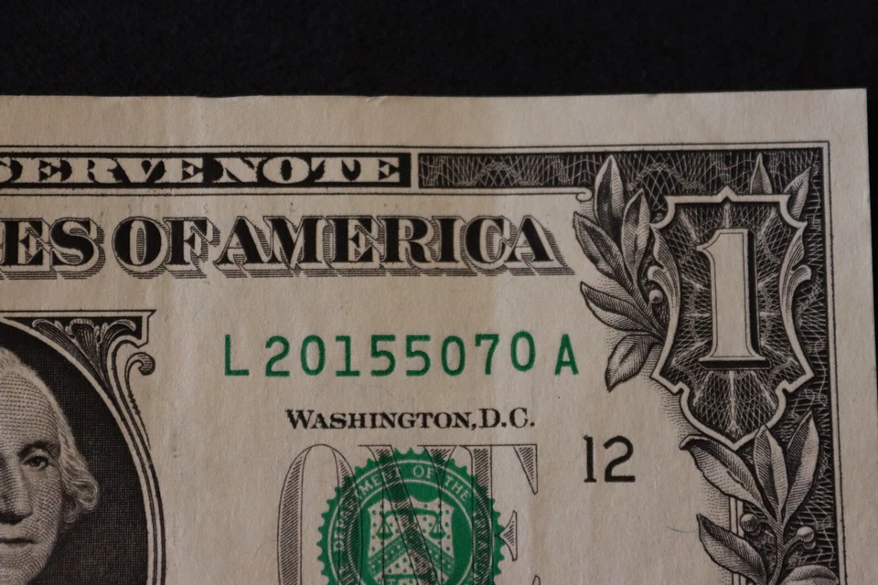 [MAY 7, 2015]  $1 ONE DOLLAR  BIRTHDAYANNIVERSAR NOTE.  SN # L 20155070 A - Image 1 of 3