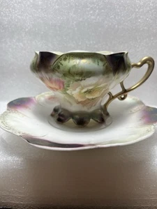 RS Prussia Vintage Peach/Pink/Green Roses metallic Teacup/saucer/EUC Stunning! - Picture 1 of 16