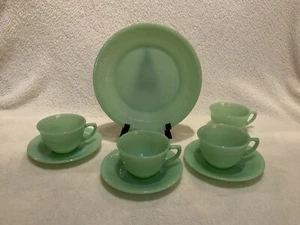 Fire King Jade Ite ‘Jane Ray’ Set-4 Cups, 3 Saucers, 1-9” Dinner Plate - Picture 1 of 9