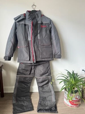 Pequeña chaqueta y baberos de pesca en hielo esquimal para mujer  Foto 1 de 4