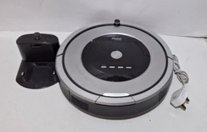 Robot aspirador iRobot Roomba 886 - plateado en buen estado de funcionamiento - Imagen 1 de 12