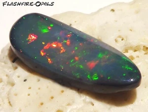 6.2 Carat Solid Edel-Black Opal Gem Rot-Grün-Gold Video Flashfire-Opals - Picture 1 of 7