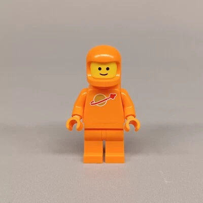 New LEGO Orange Classic Spaceman (5 Pieces) - Minifigure Visual History Book - Image 1 of 4