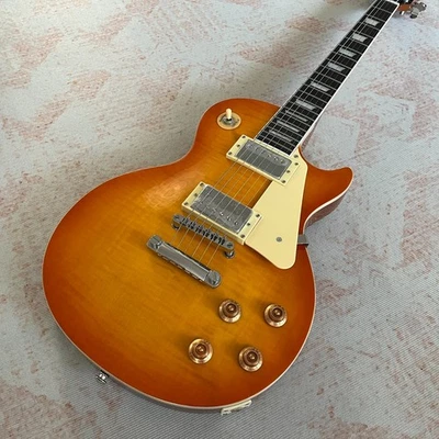 Honey burst les paul 60s electric guitar flame maple top rosewood fingerboard - Image 1 of 4