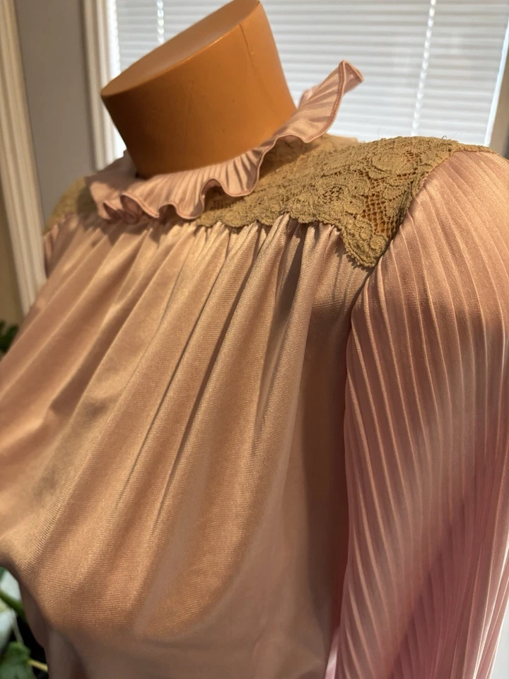 Vtg Silky Shiny Pink Long Dress Crystal Pleat Frilly Lace Gown Nightie Nightgown - Image 1 of 4