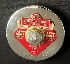 FORD LINCOLNSHIRE MOTORS LINCOLN & GRIMSBY VINTAGE SUPPLIERS CAR ROAD TAX HOLDER - Picture 1 of 8